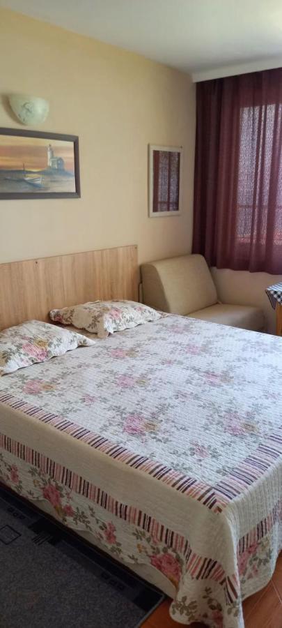 Guest House Tony Nesebar Exterior foto
