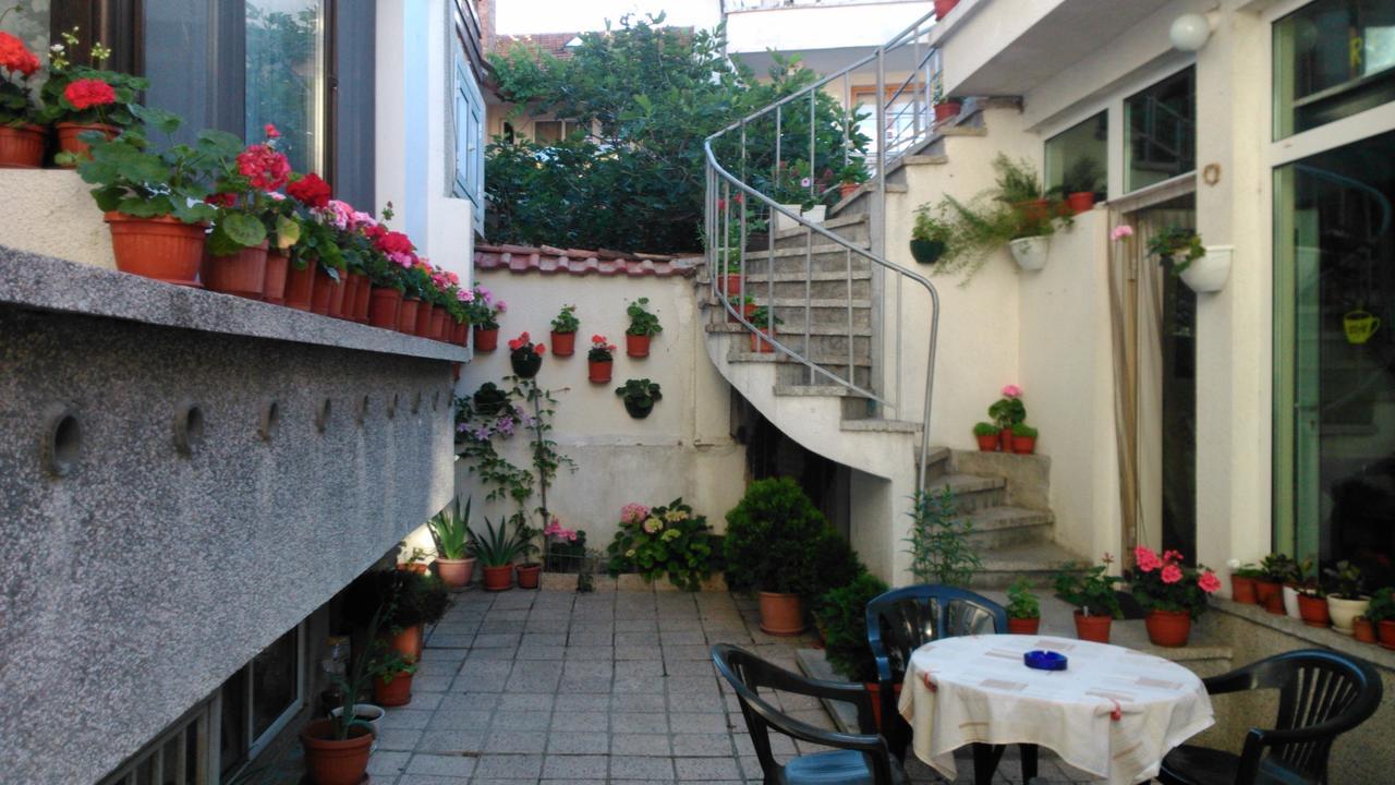 Guest House Tony Nesebar Exterior foto